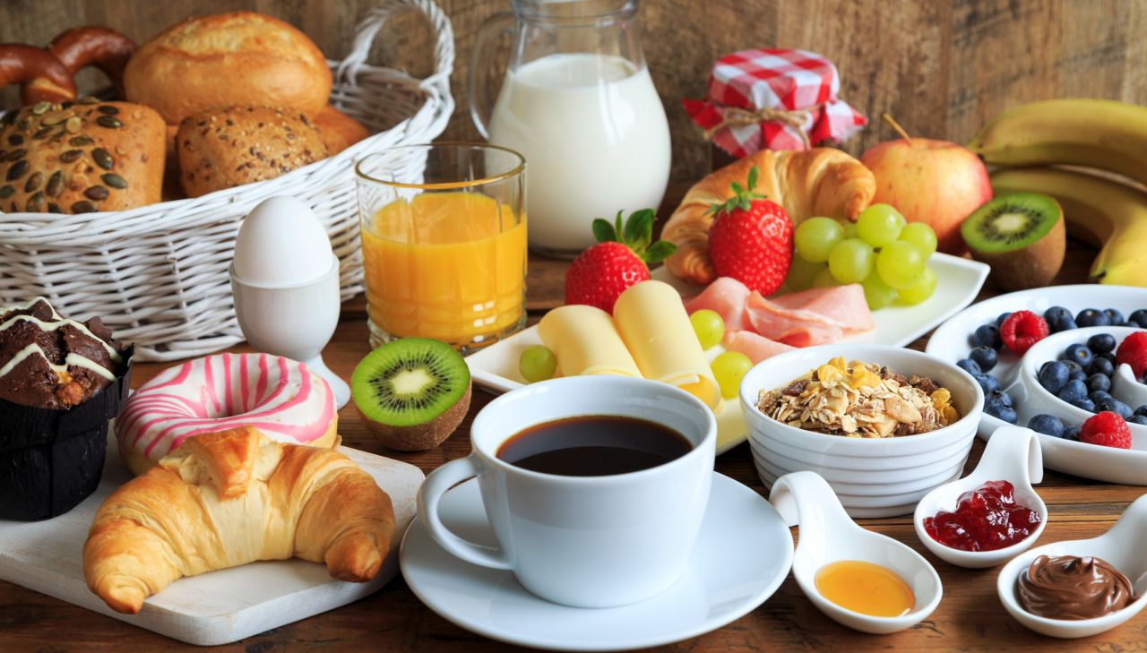 <p>Може да се чувстваш мъглив, уморен или раздразнителен. Добрата закуска ти помага да останеш остър и съсредоточен през целия ден. Не подценявай сутрешното хранене!</p>