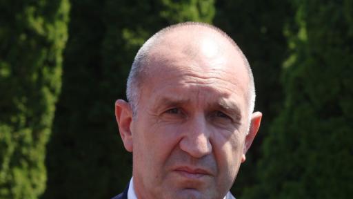 Радев: Категорично не приемам внушенията, че саботирам работата на правителството