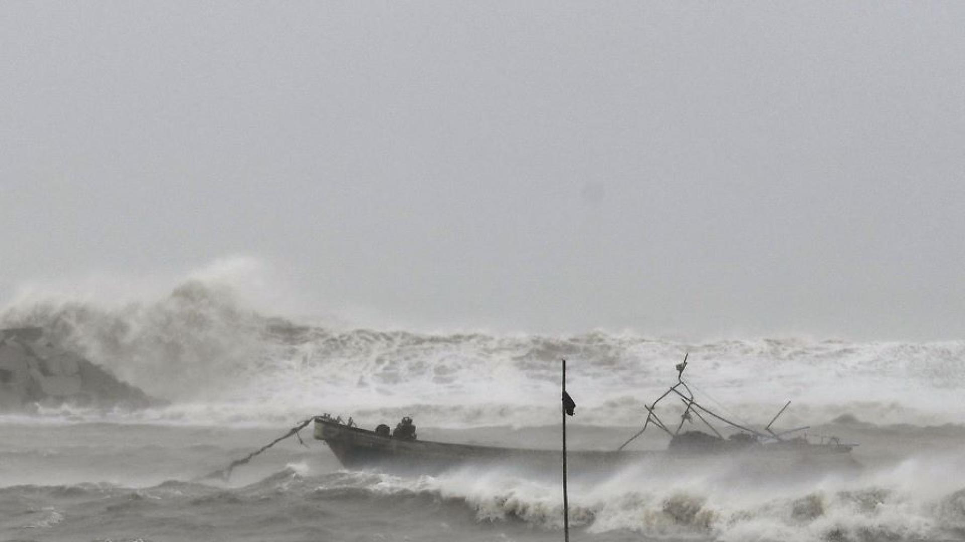 ВХонконг е обявена най високата десета степен на тревога в очакване