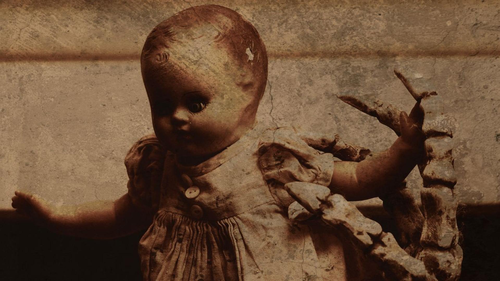 Десетилетия след като е открита за първи път куклата Анабел