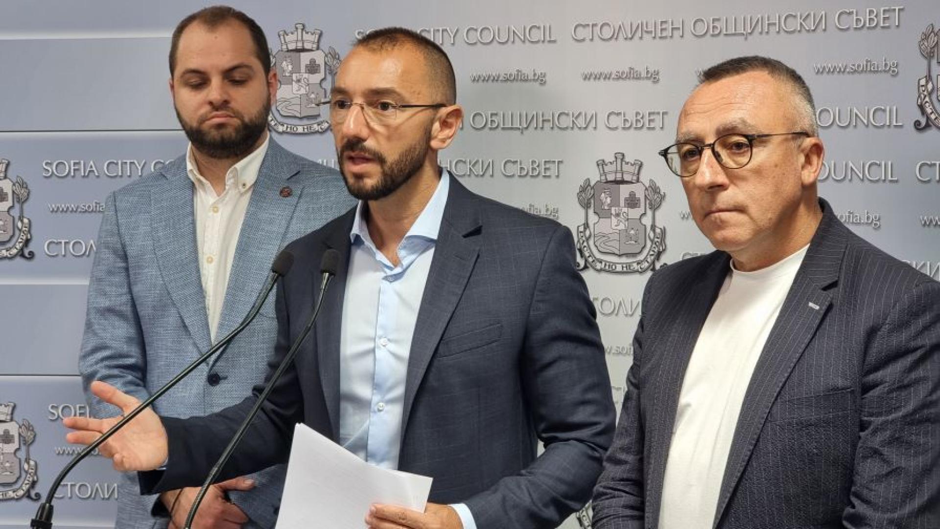 Кметът Васил Терзиев да започне възстановяването на Мемориала на Първи