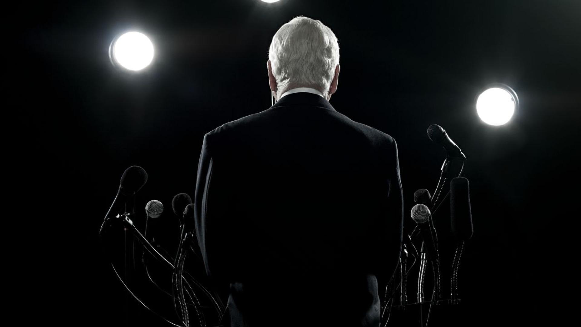 Внякои страни по света демократично избрани президенти живеят с повече