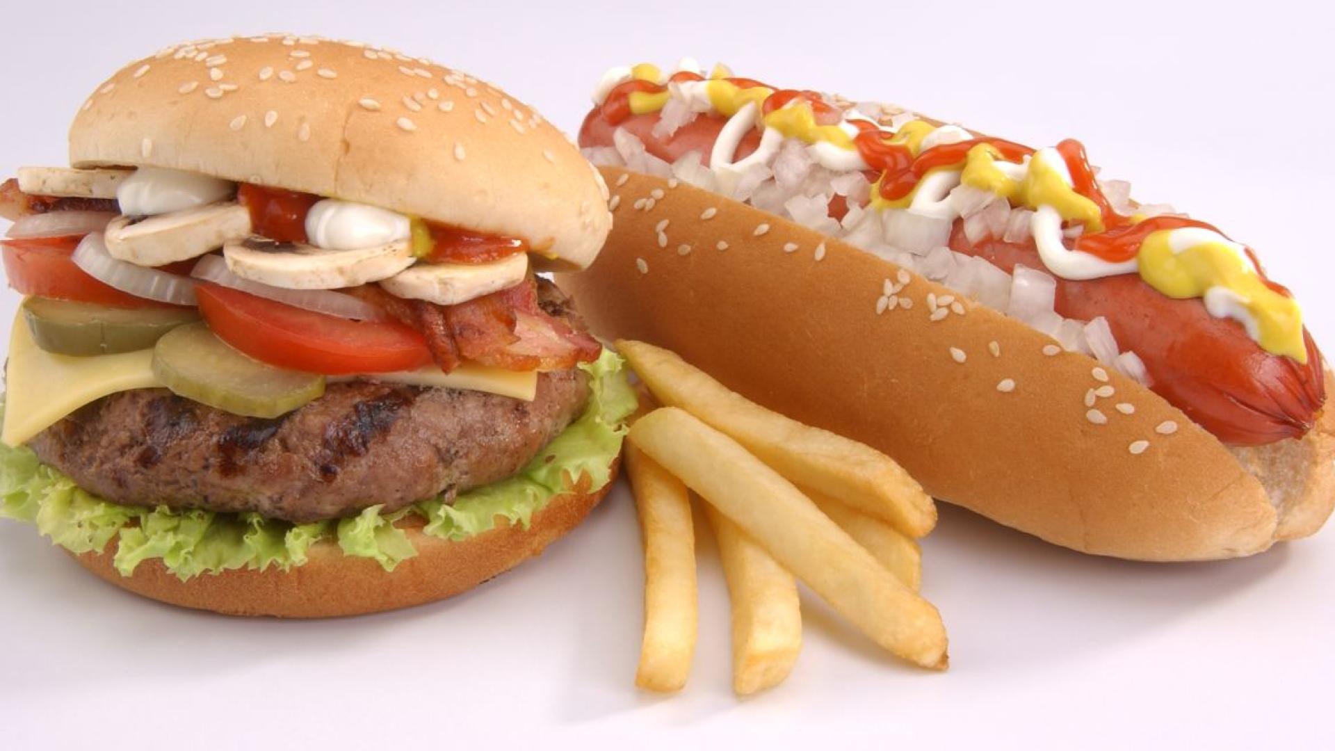 На пръв поглед хамбургерите и хот догът са просто бърза храна