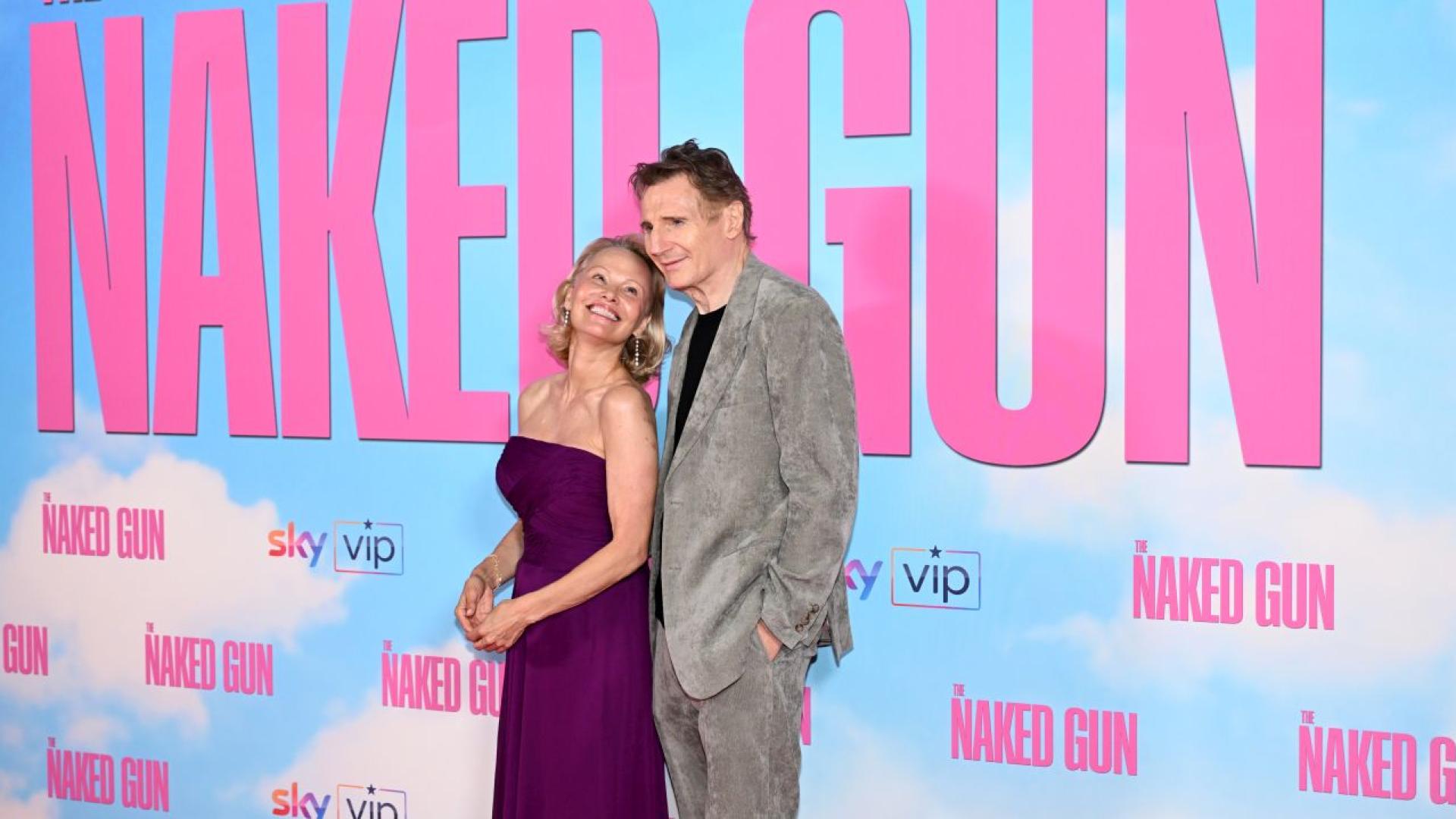 Памела Андерсън и Лиъм Нийсън не можеха да се откъснат