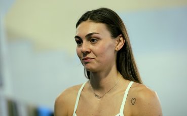 Габриела Георгиева и Калоян Братанов отпаднаха на Световното по плуване