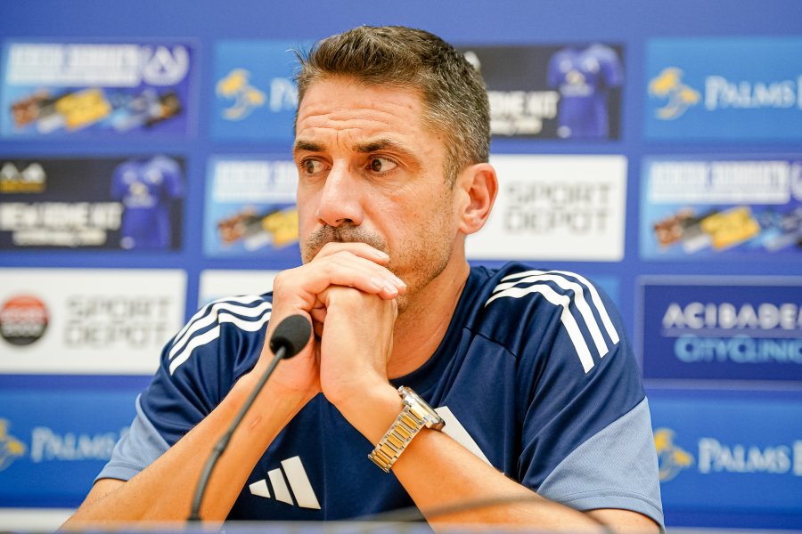 Пресконференция на Хулио Веласкес преди дербито със Славия1