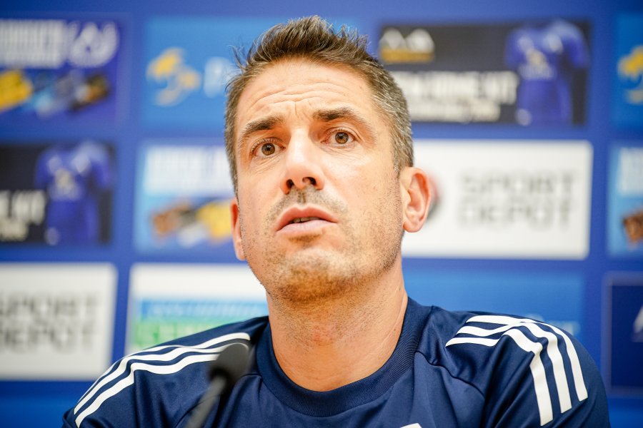 Пресконференция на Хулио Веласкес преди дербито със Славия1