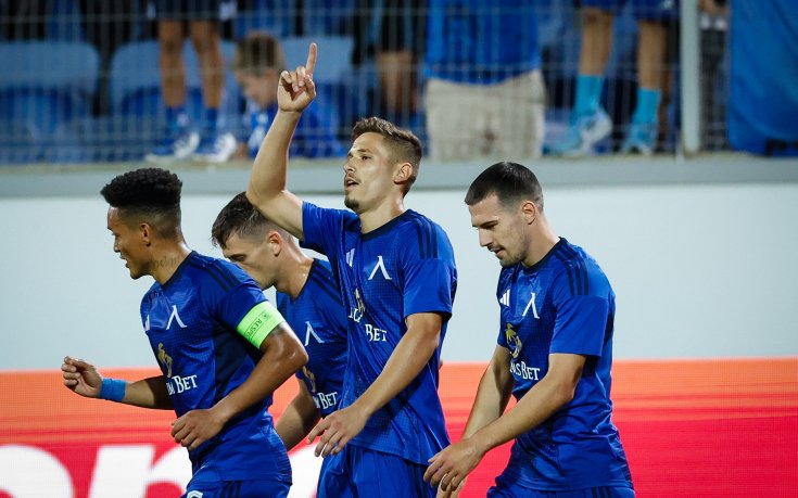 Ясна е програмата на Левски преди плейофа с АЗ Алкмаар