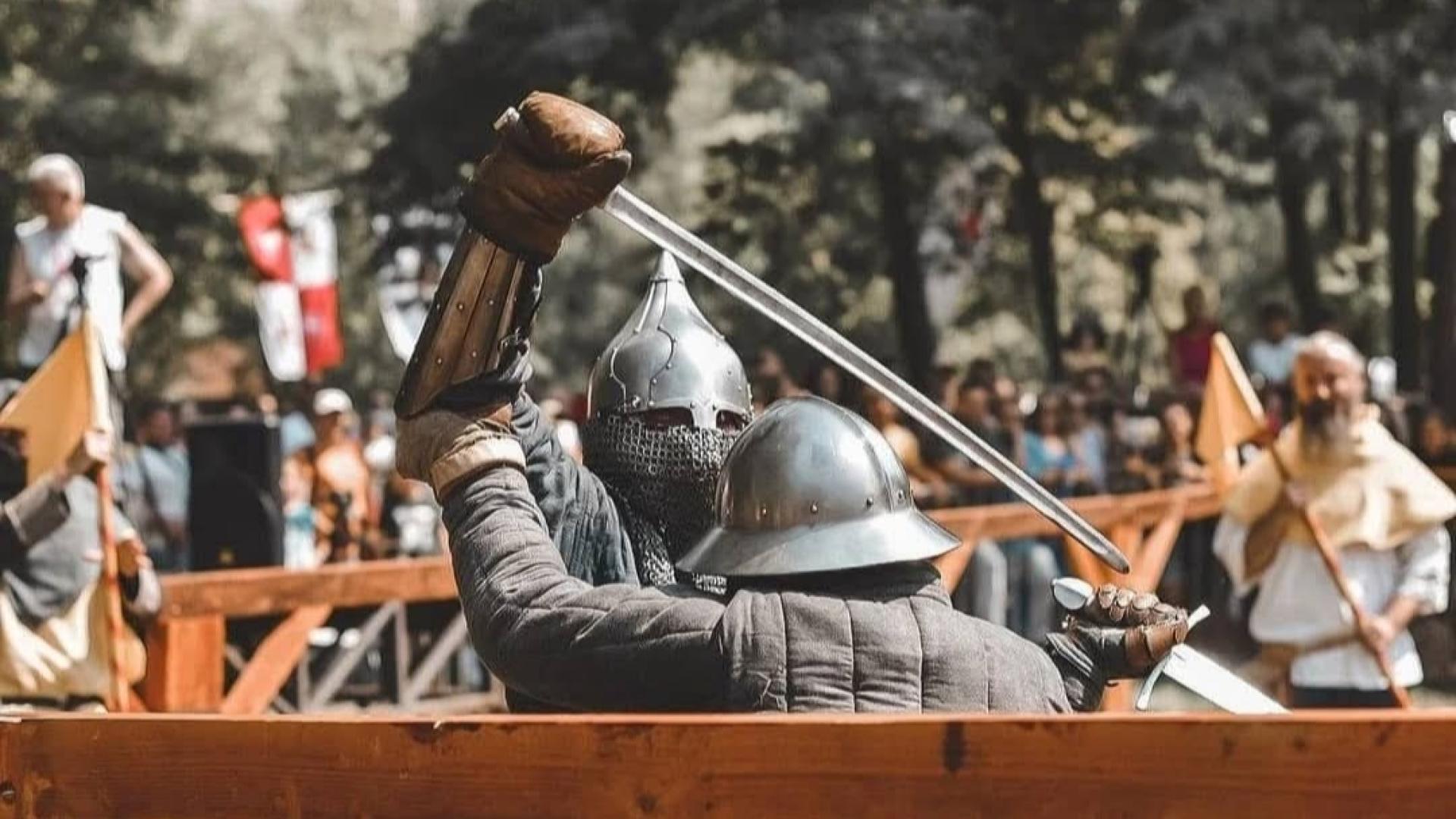 Робството продължаваше вече две години Някогашните благородници от княжествата кралствата