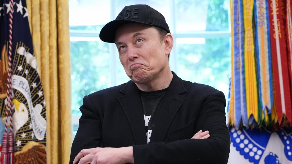 Акциите на SpaceX на Илон Мъск поскъпнаха с 11% до