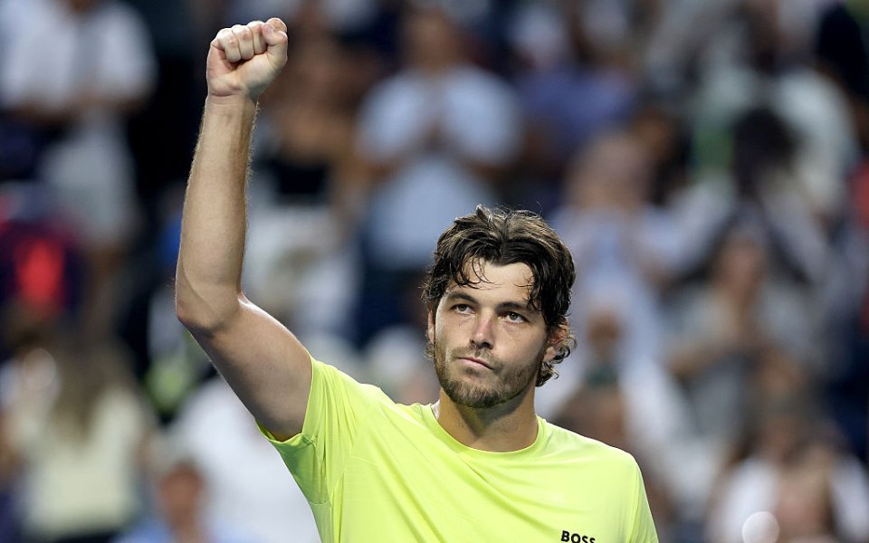 Тейлър Фриц продължава убедително в Торонто