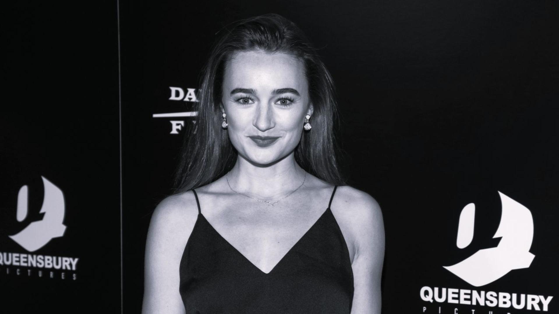 Актрисата Кели Мак позната с ролята си в хитовия сериал