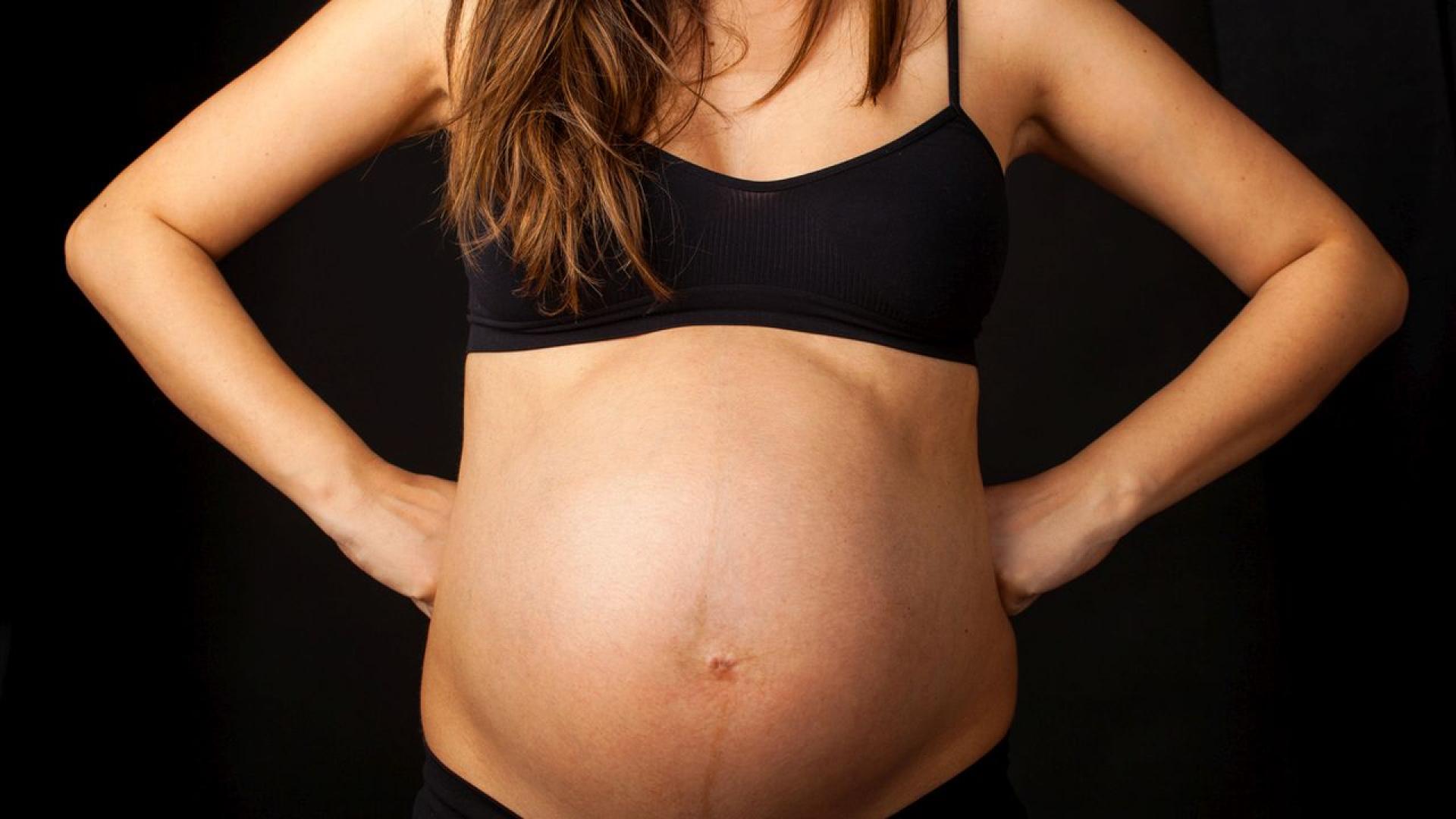 Мъж в Китай се превърна в интернет сензация по една