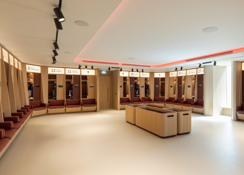 Манчестър Юнайтед представи обновената си клубна база1