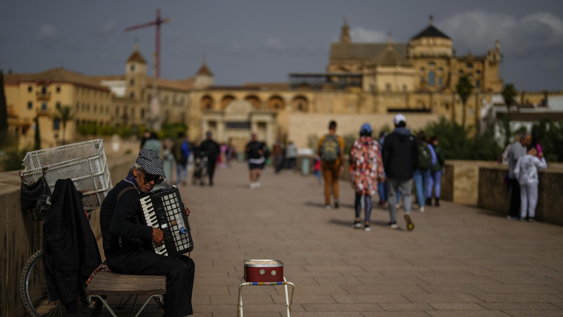 Пожар избухна в петък вечер в преустроената в християнска катедрала