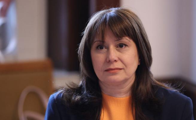 Омбудсманът алармира за хаос с парното, хиляди граждани могат да останат без ясни сметки Омбудсманът алармира за хаос с парното, хиляди граждани могат да останат без ясни сметки