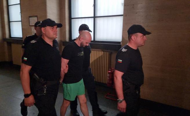 Оставиха за постоянно в ареста Красимир Георгиев, обвинен за мъчения и убийства на животни в Перник