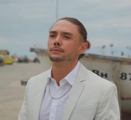 Актьорът и инфлуенсър Стефан Попов Чефо даде шанс на любовта и