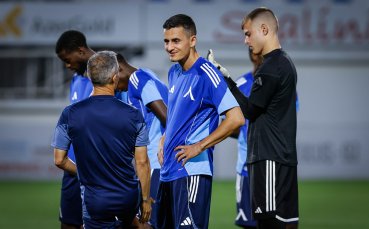 Левски тренира в Азербайджан без Костадинов