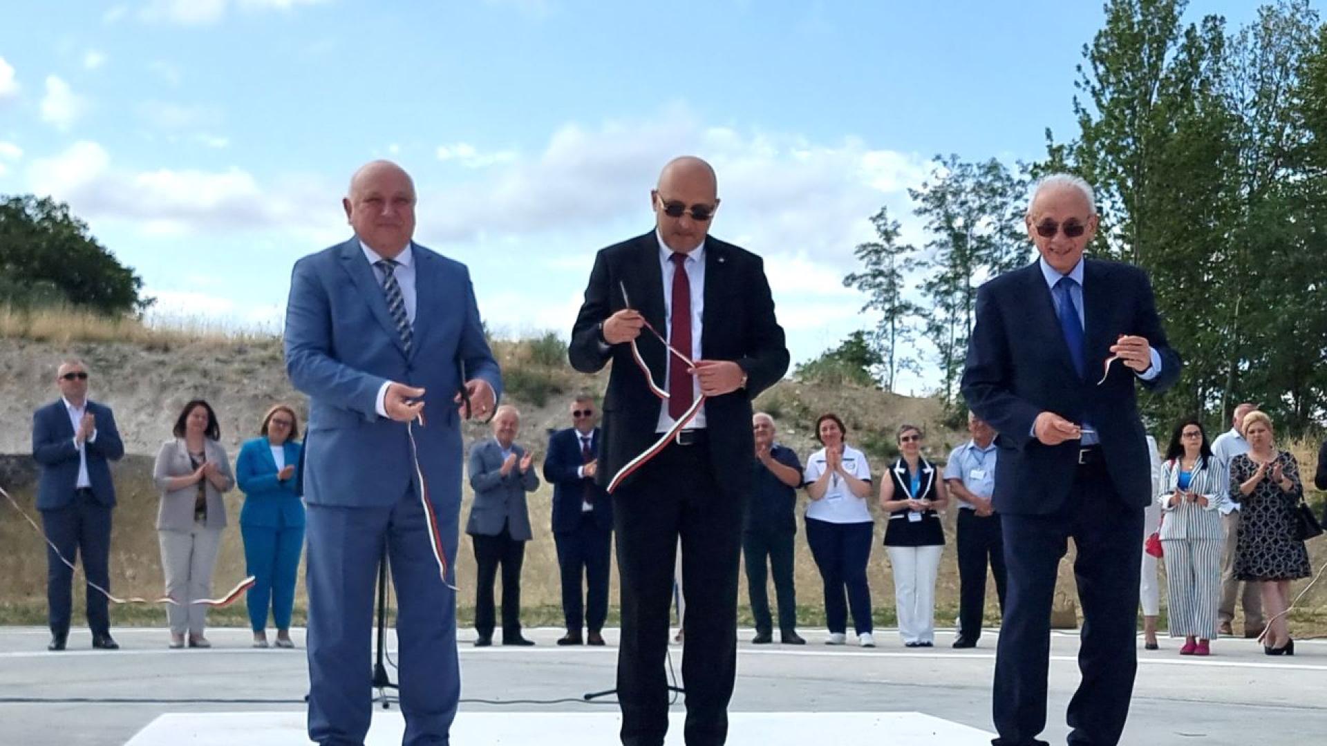 Вертолетно летище в Кърджали откри днес министърът на здравеопазването доц