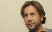 Звездата Йоргос Мазонакис е настанен в психиатрична клиника