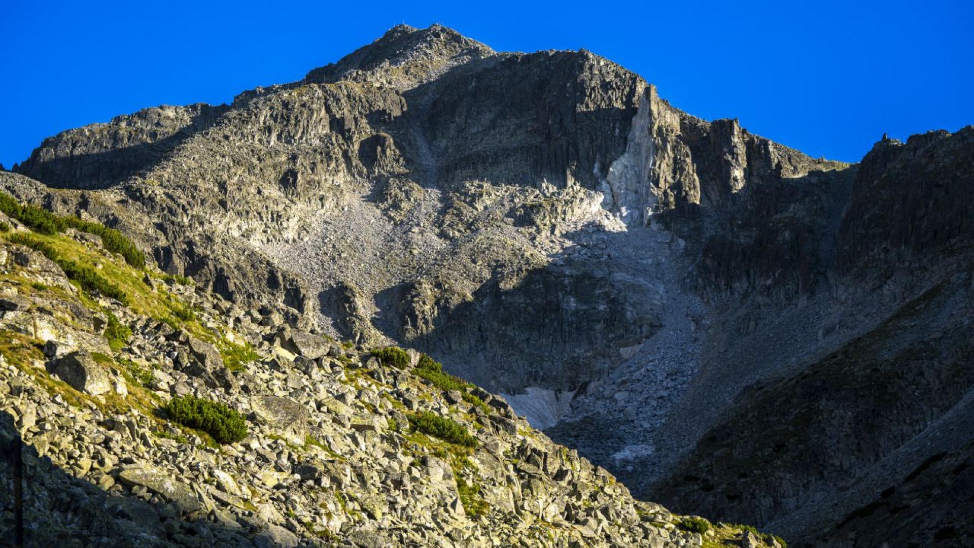 Млад мъж на около 30 години е загинал вчера в