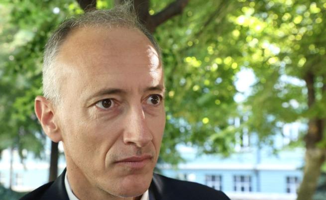МОН обсъжда отпадане на външното оценяване след 10 клас