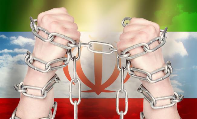 Иран екзекутира двама души, обвинени в 