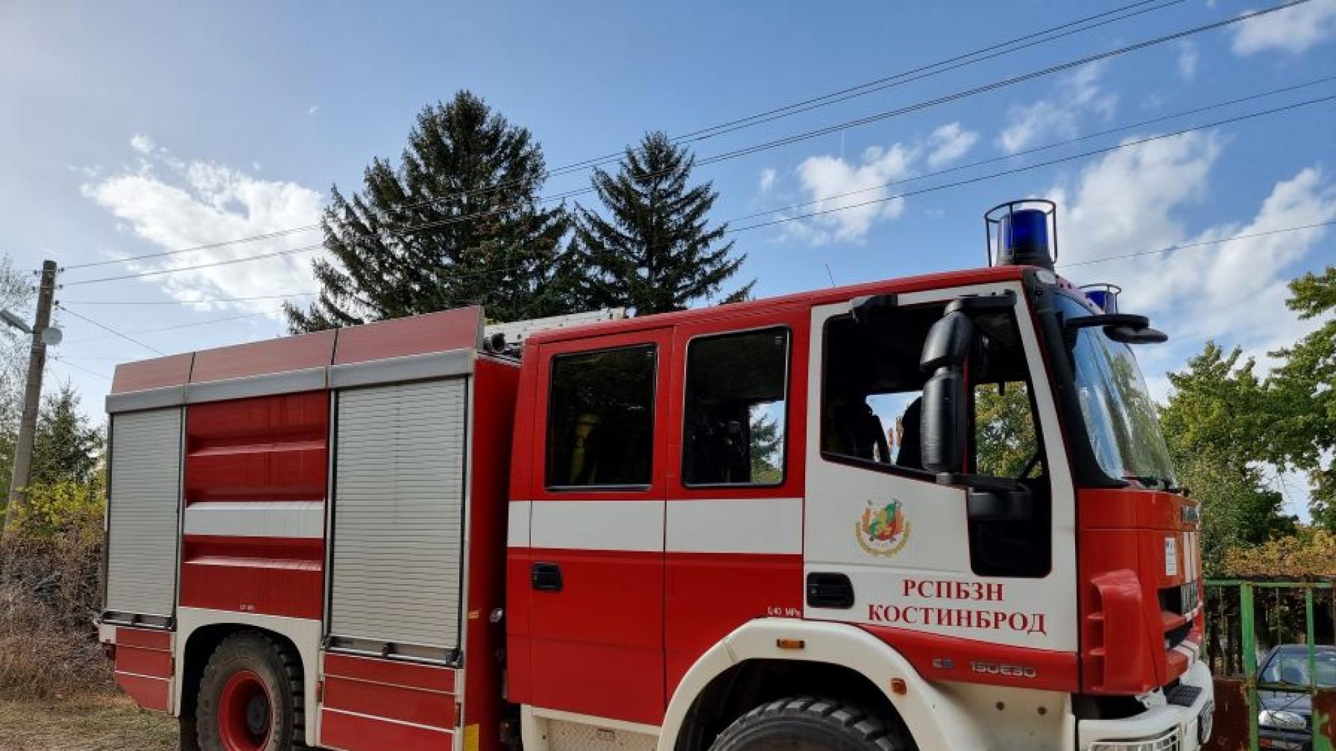 Пожар гори над Сливница Огънят е тръгнал от нива край града