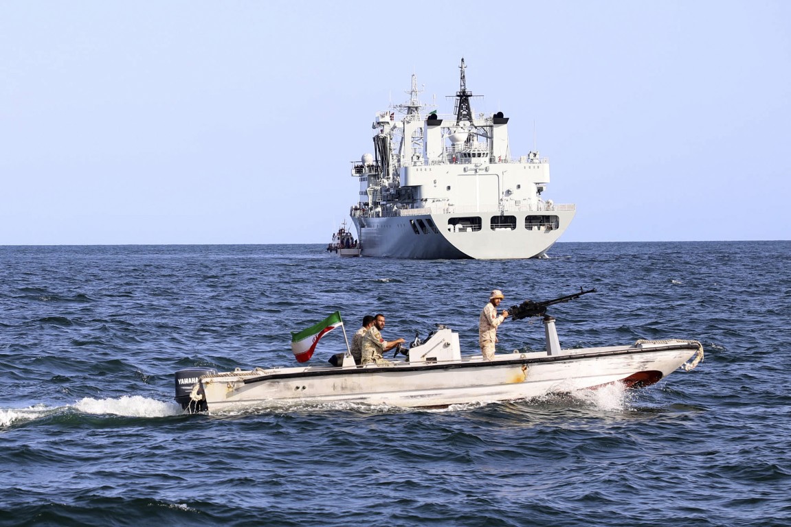 Иран започна първи военни учения след войната с Израел