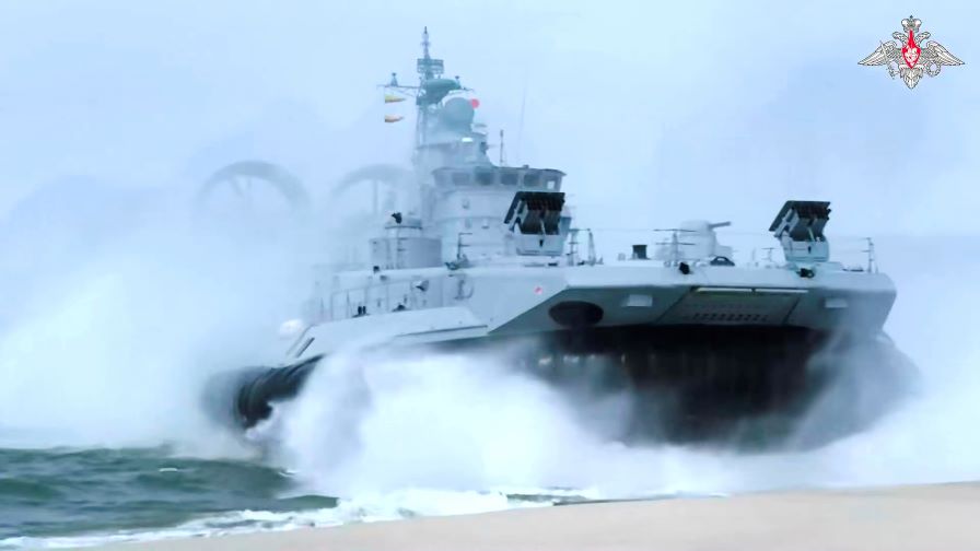 Хавъркрафт на руските военноморски сили по време на учение в Балтийско море