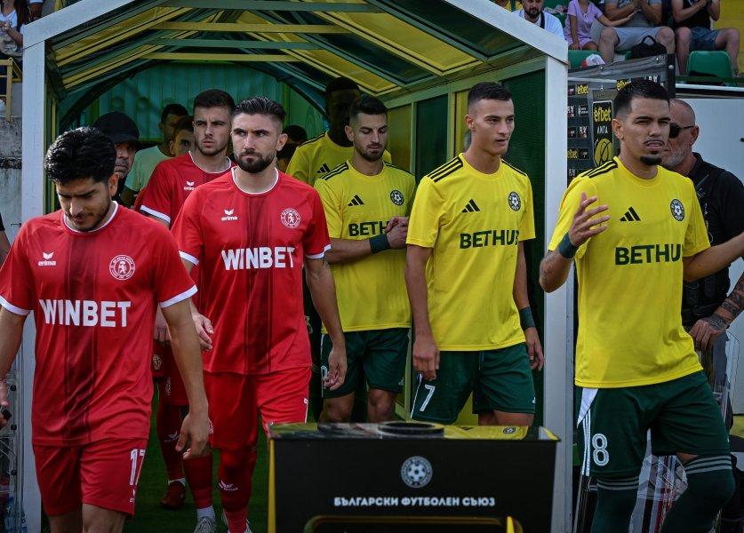 Добруджа Ботев Враца1