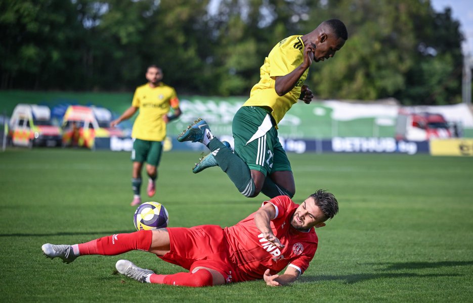 Добруджа Ботев Враца1