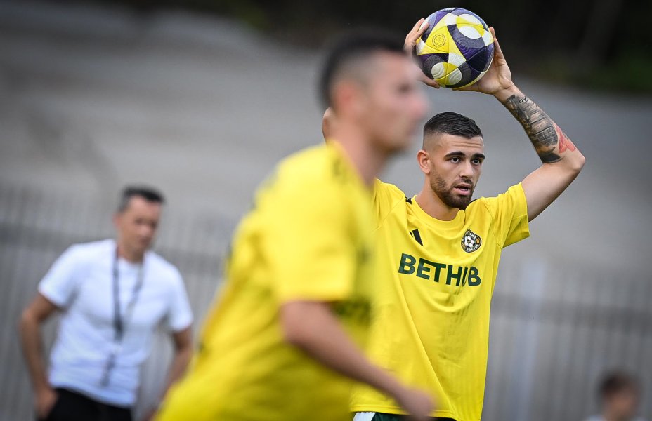 Добруджа Ботев Враца1