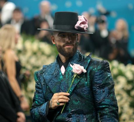 На пръв поглед човек би си помислил че глобална суперзвезда