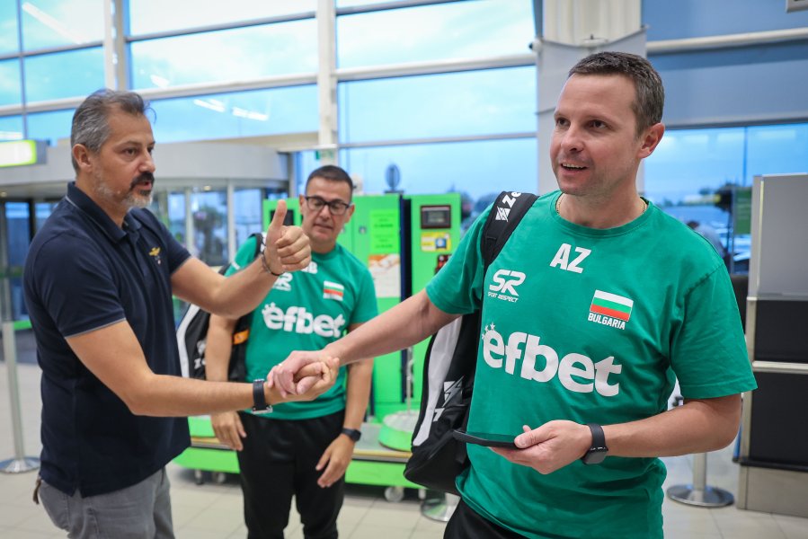 Българският национален отбор по волейбол замина за Световното първенство1