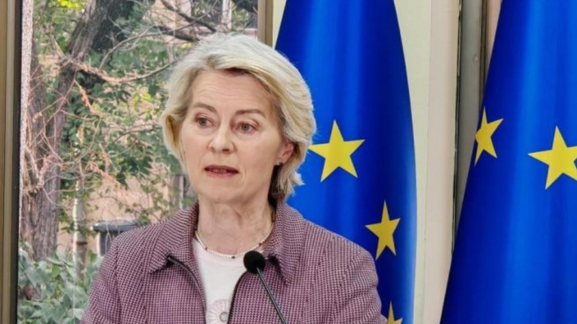 Председателят на ЕК Урсула фон дер Лайен пристигна на летището