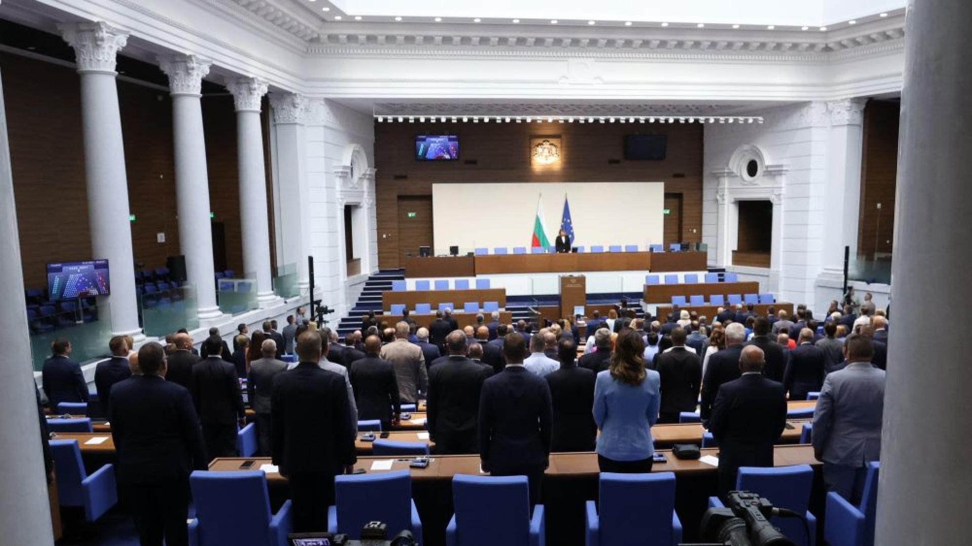 Новият политически сезон носи нови приоритети Всяка парламентарна група очертава