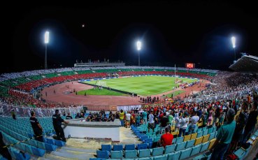 Стоичков благодари на феновете