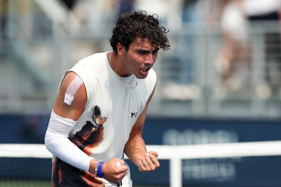 Иван Иванов vs Александър Василев1