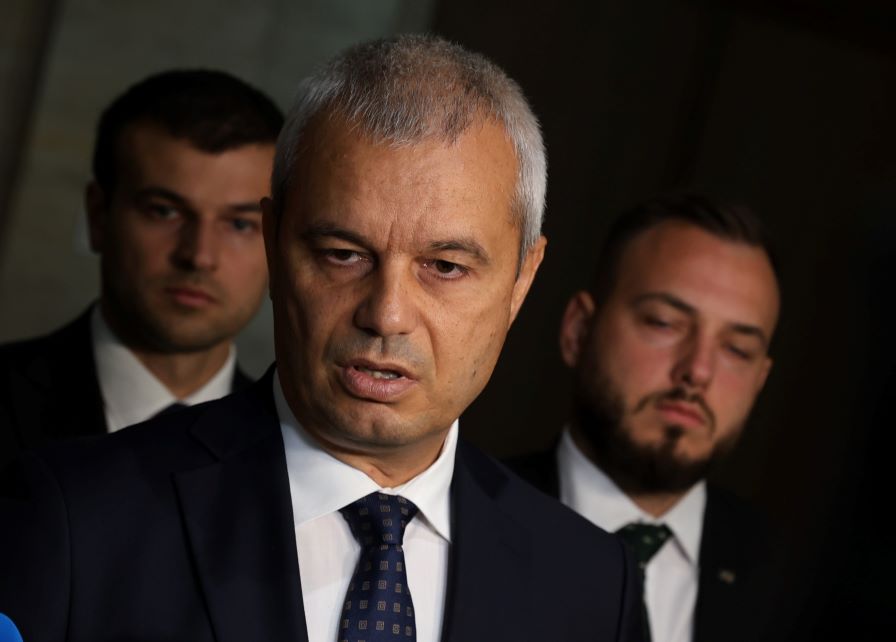 Костадинов призова ПП-ДБ, МЕЧ и АПС да подпишат вота им на недоверие
