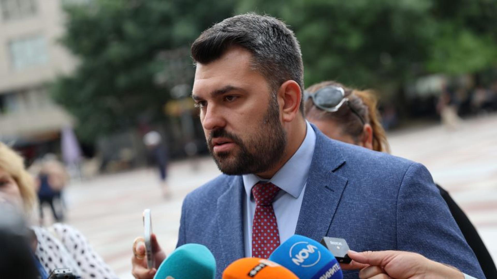 Задействането на член 4 от Договора за НАТО не означава