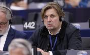 Крайнодесен германски депутат, купен от Китай?