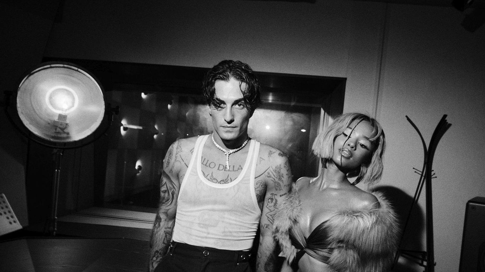 Италианската музикална звезда Damiano David днес издава разширеното издание на