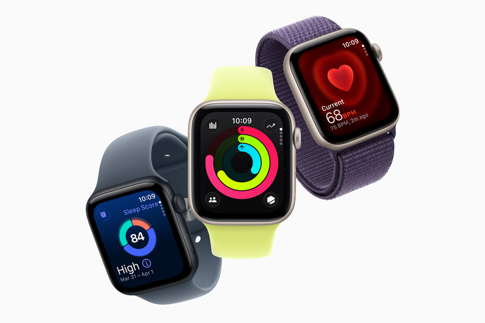 Новата серия на Apple Watch засилва битката в сегмента