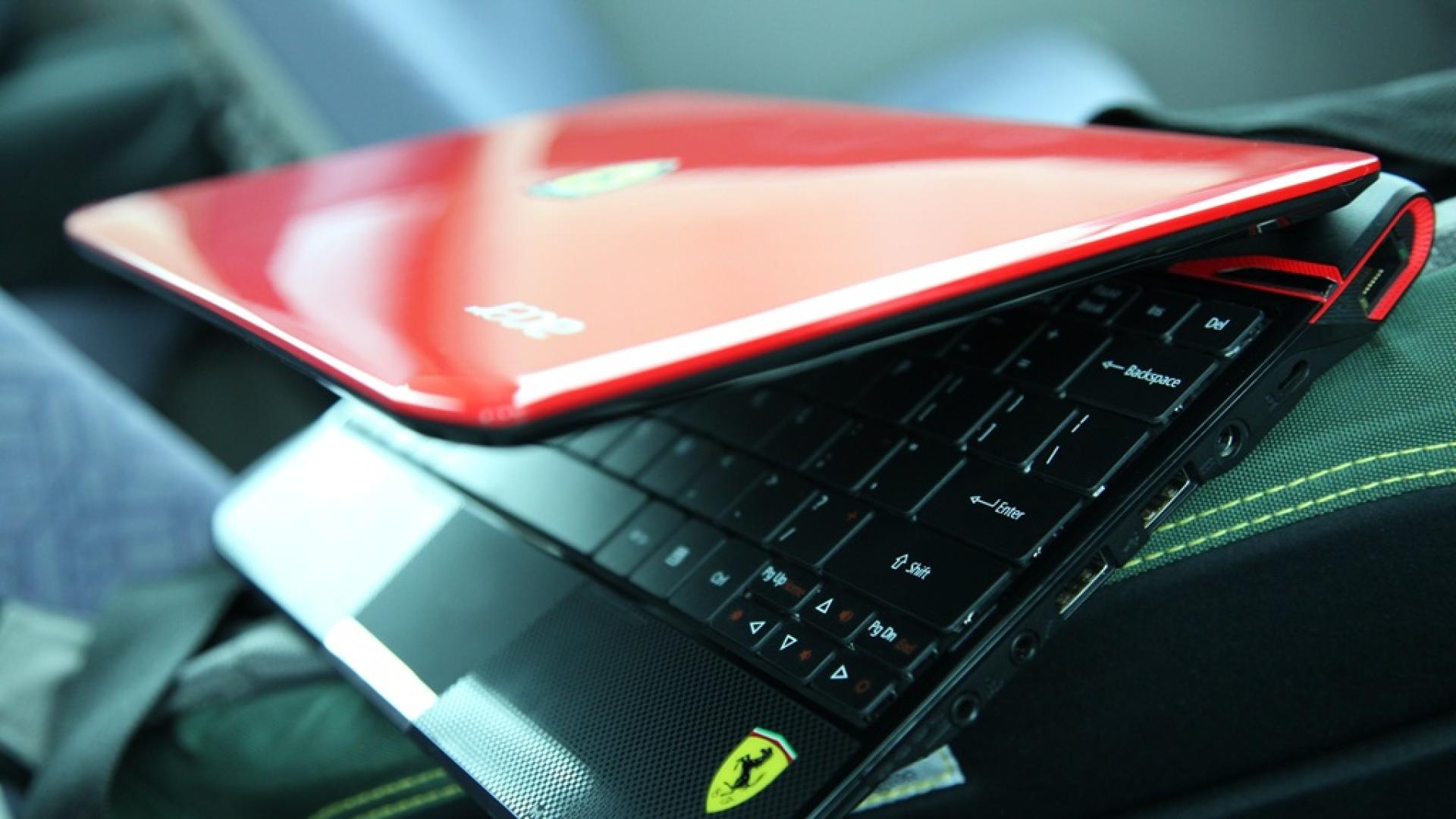 Вначалото до средата на 2000 те закупуването на лаптоп не беше