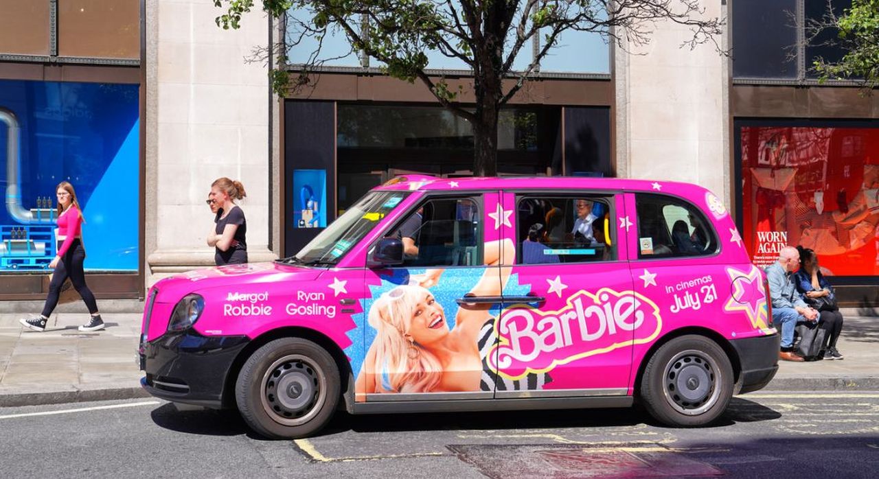 Пиян мъж е арестуван за шофиране на детски джип Barbie в Канада