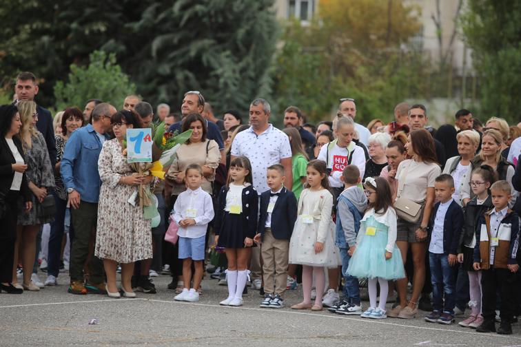 връбница надежда учебна година училище първи учебен ден
