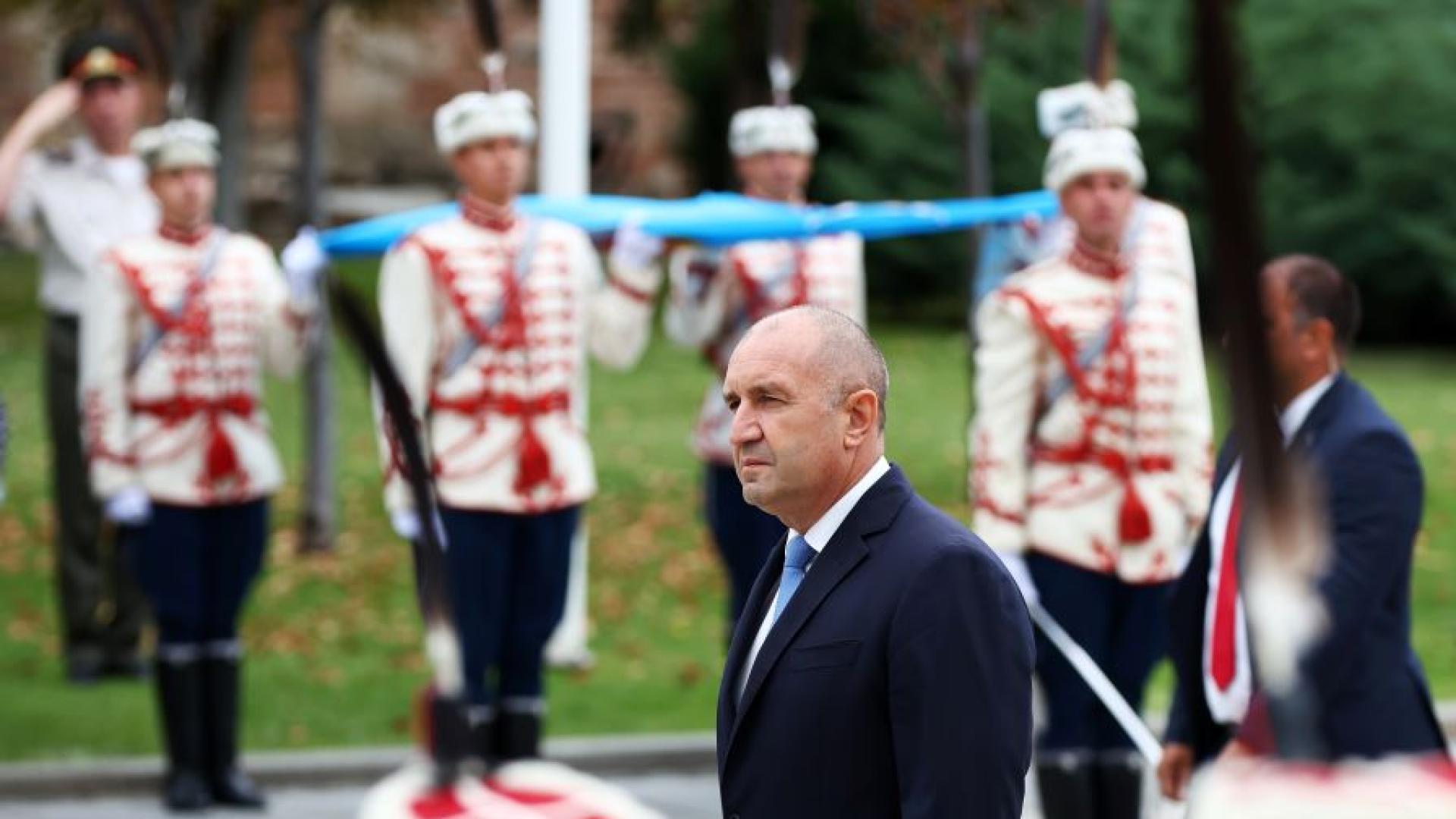 Стабилността на едно управление зависи не само от парламентарната подкрепа