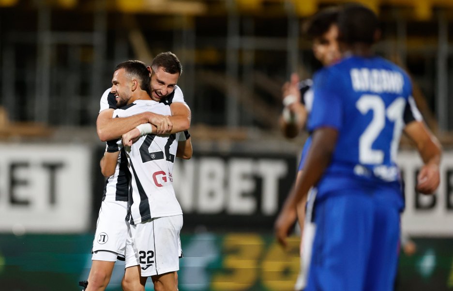 Локомотив Пловдив Левски1